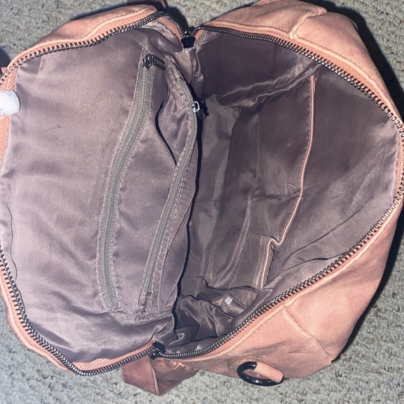 Vegan leather backpack - Picture 3 of 3